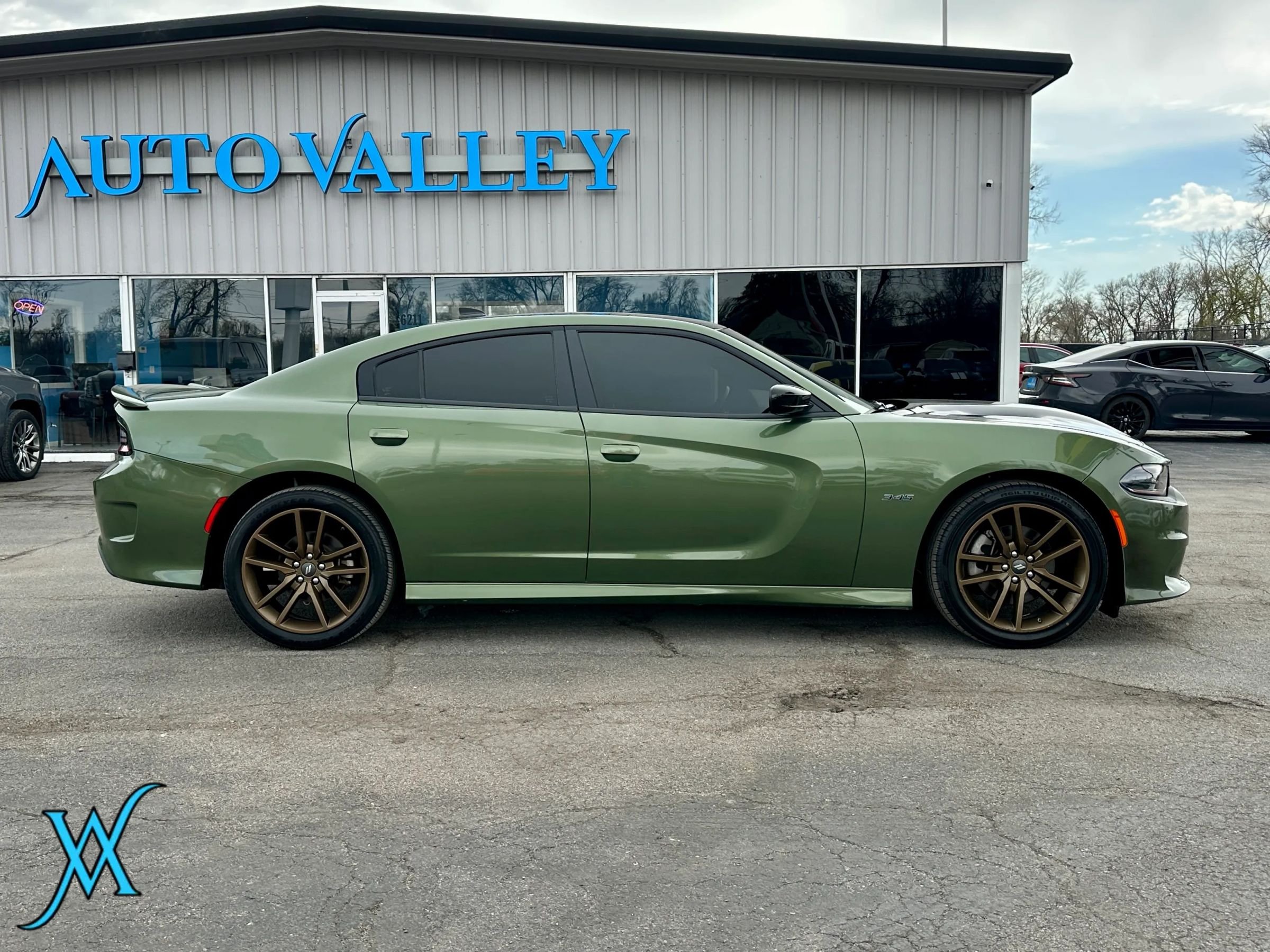 Used 2023 Dodge Charger R/T w/ Cold Weather Package RWD image 8