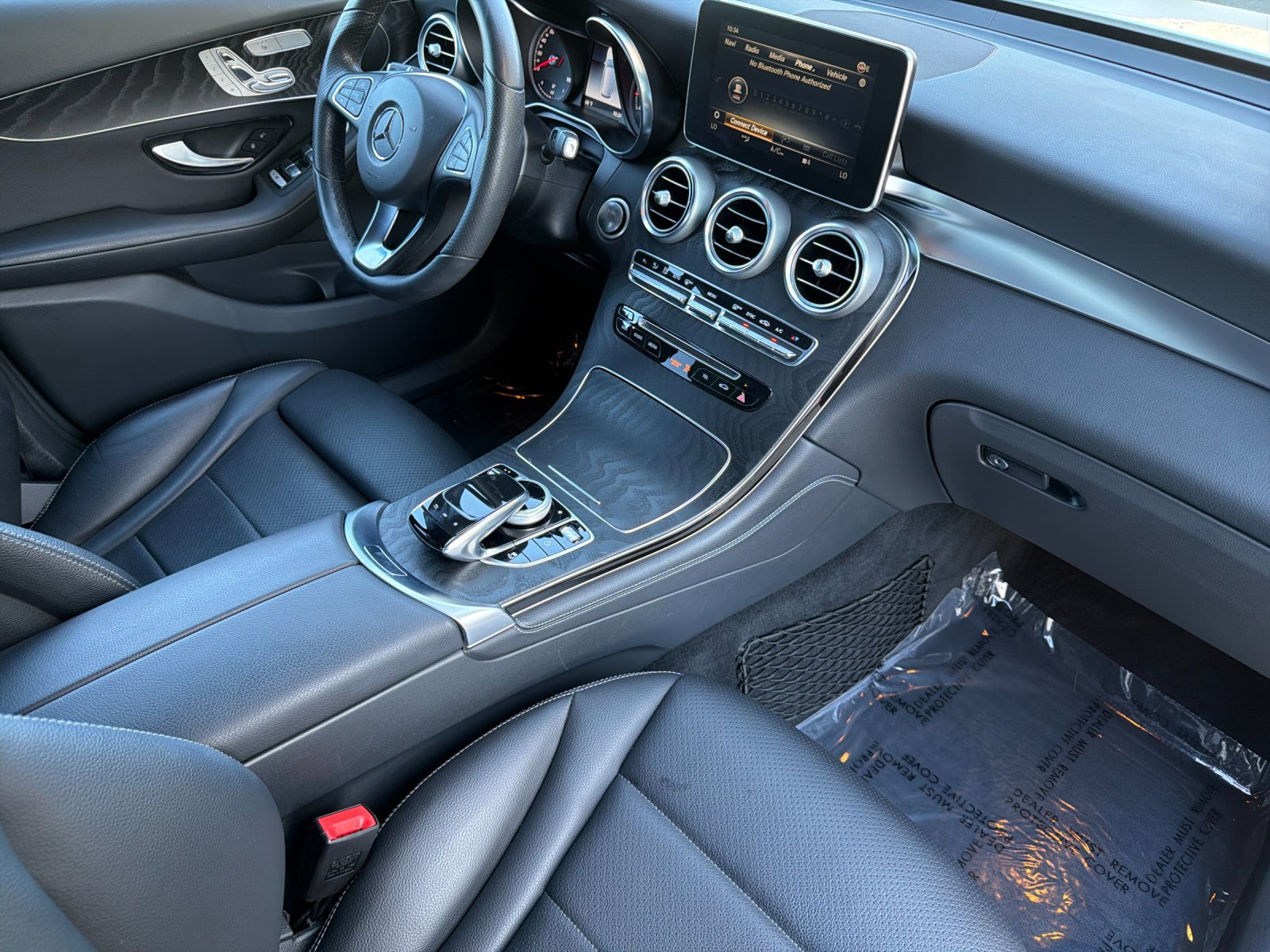 Used 2018 Mercedes-Benz GLC 300 4MATIC image 15