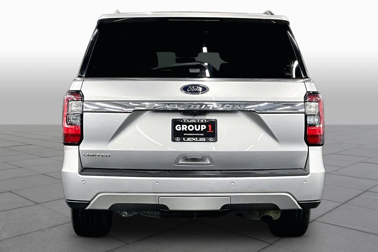 Used 2018 Ford Expedition Limited AWD/4WD image 4