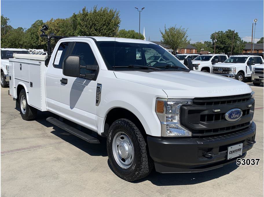 Used 2021 Ford F250 XL w/ Power Equipment Group RWD image 3