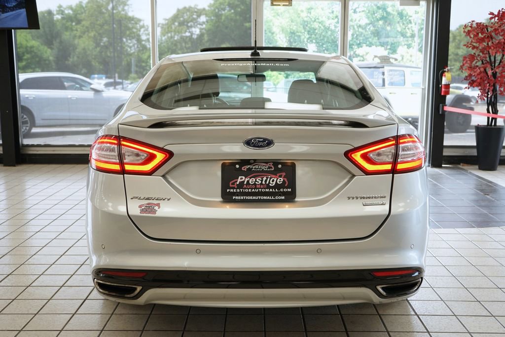 Used 2016 Ford Fusion Titanium FWD image 15