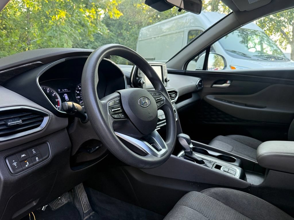 Used 2019 Hyundai Santa Fe SE AWD/4WD image 9