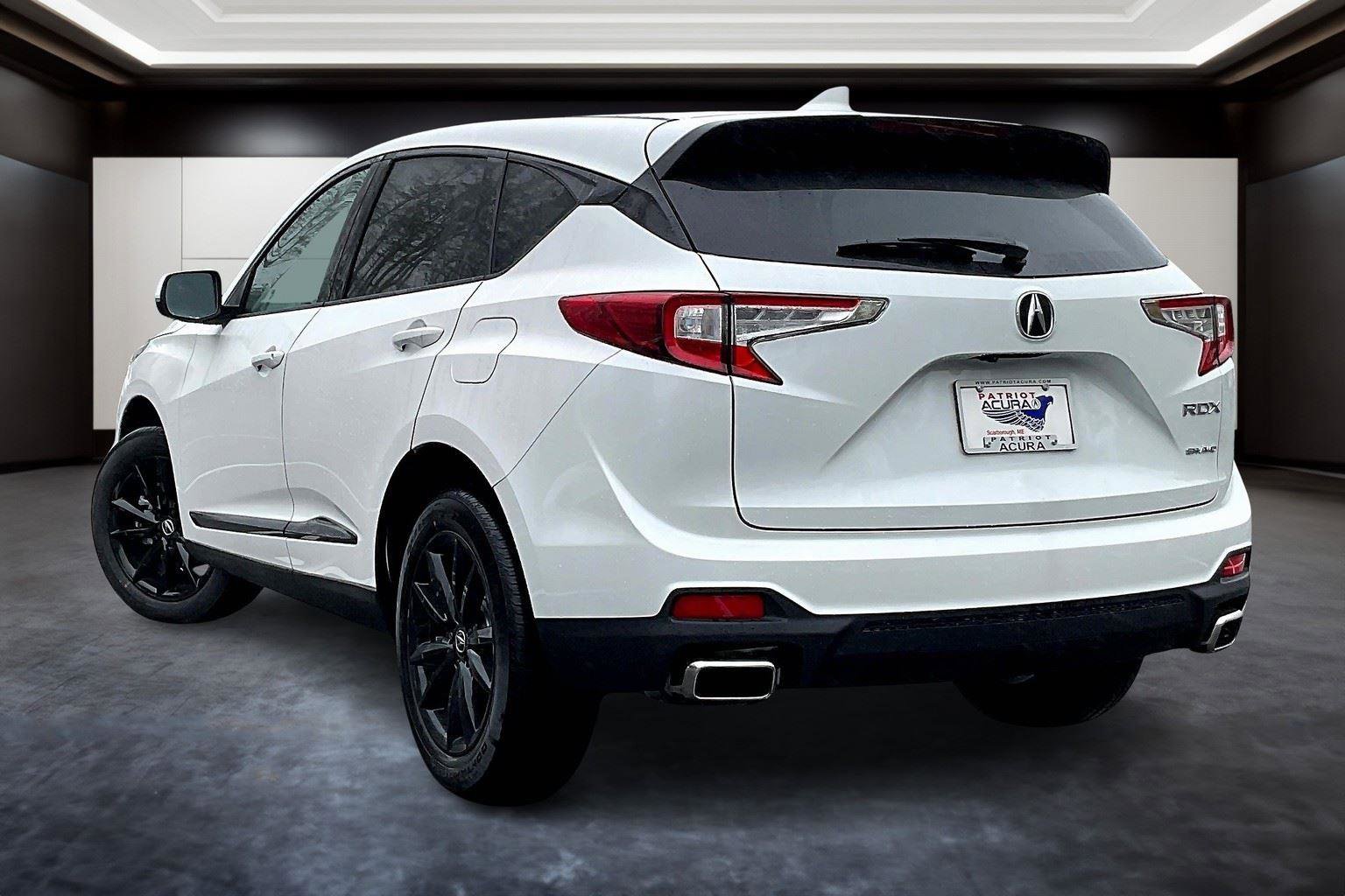 New 2025 Acura RDX SH-AWD image 3