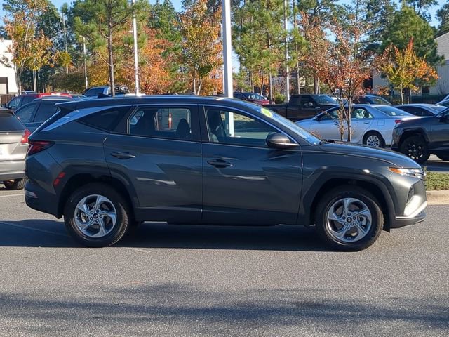 Used 2023 Hyundai Tucson SE image 3