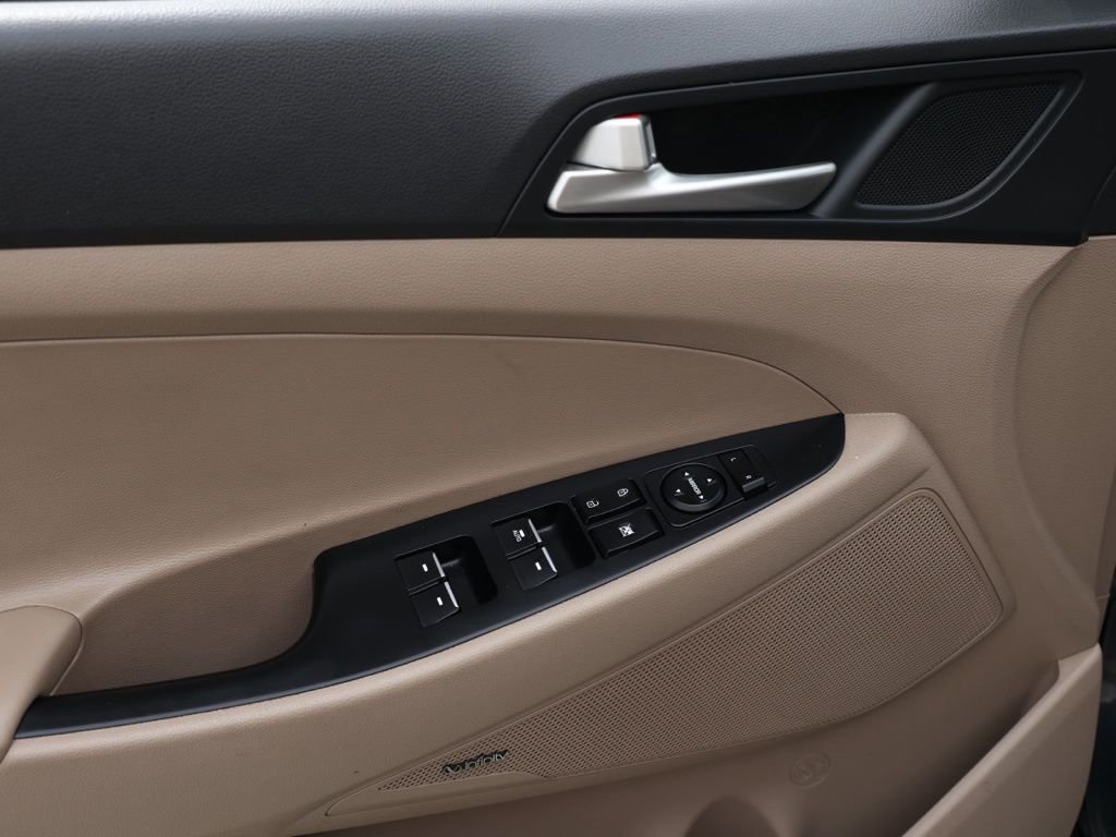 Used 2021 Hyundai Tucson Limited image 24