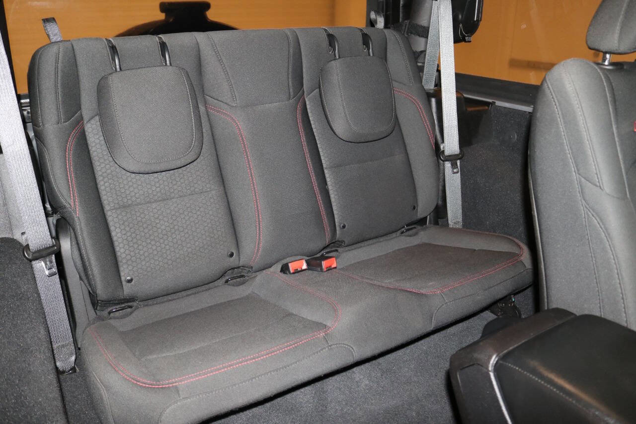 Used 2019 Jeep Wrangler Rubicon image 18