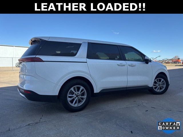 Used 2024 Kia Carnival LX image 12