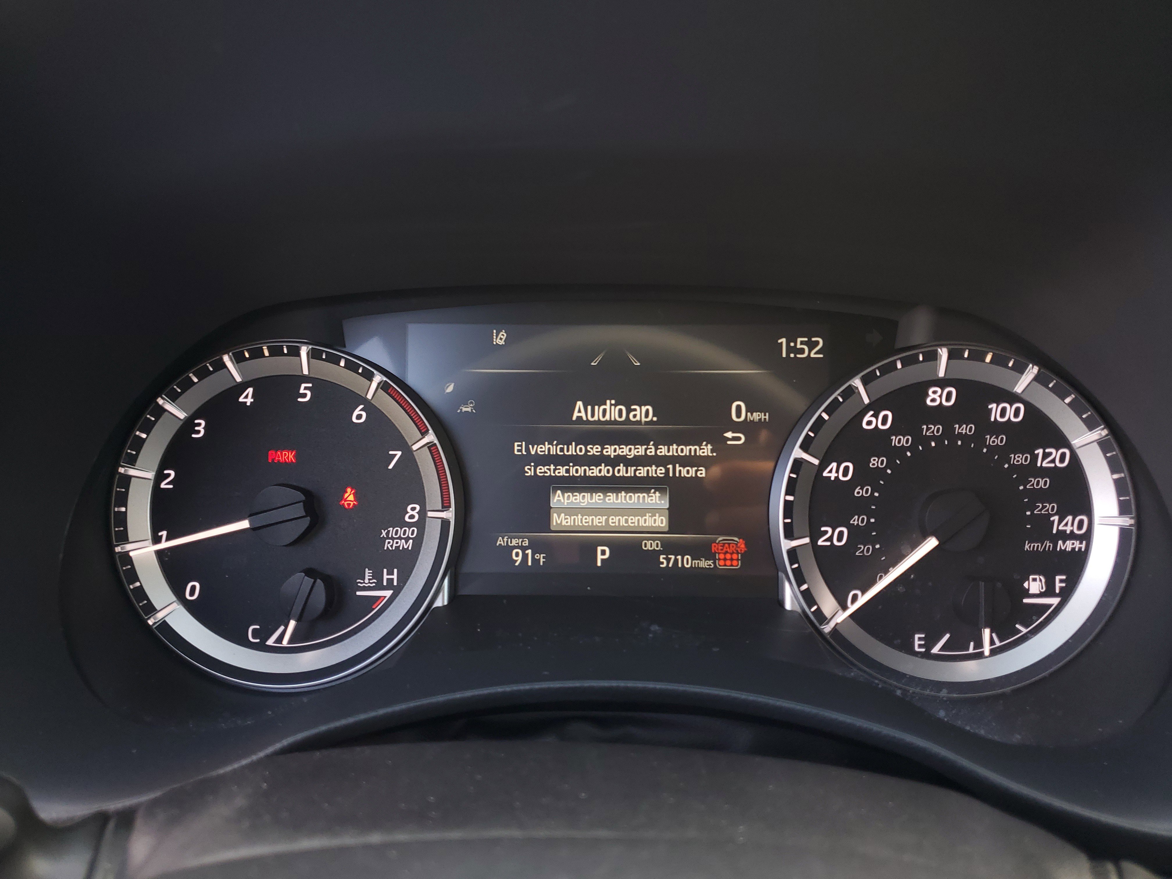 Used 2025 Toyota Highlander LE image 24