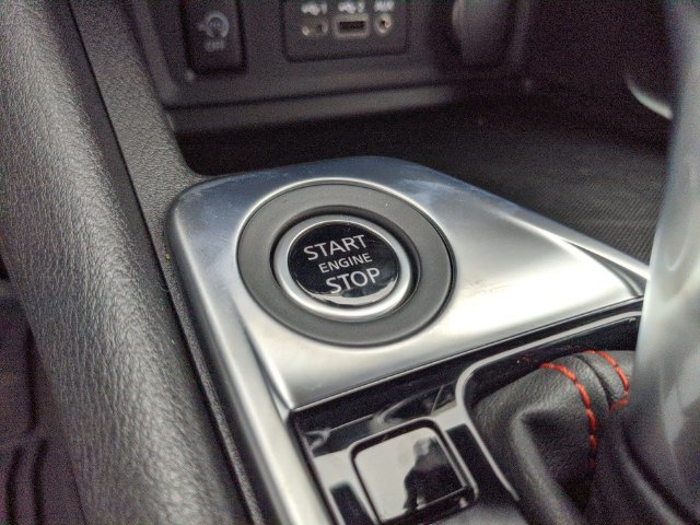 Certified 2025 Nissan Sentra SR FWD image 46