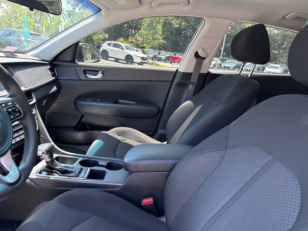 Used 2018 Kia Optima LX w/ 17" Alloy Wheels Package FWD image 15