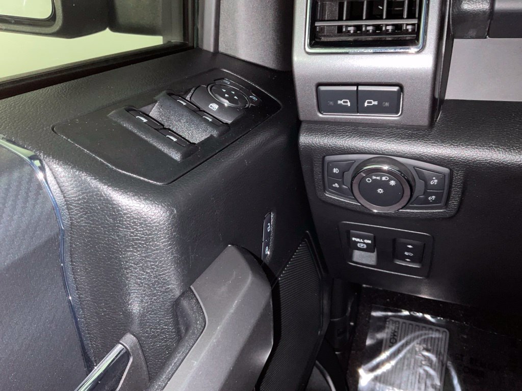 Used 2019 Ford F150 XLT w/ Equipment Group 302A Luxury AWD/4WD image 21