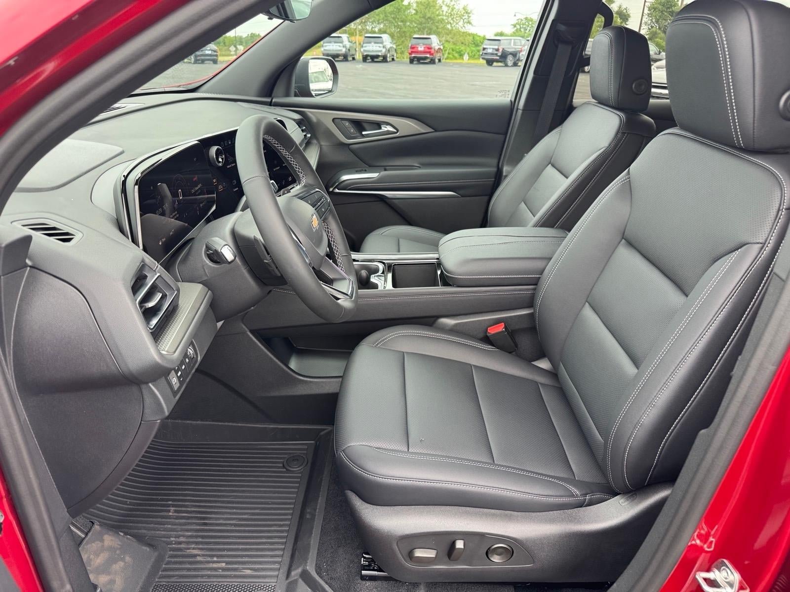New 2027 Chevrolet Traverse LT w/ Driver Confidence Package AWD/4WD image 4