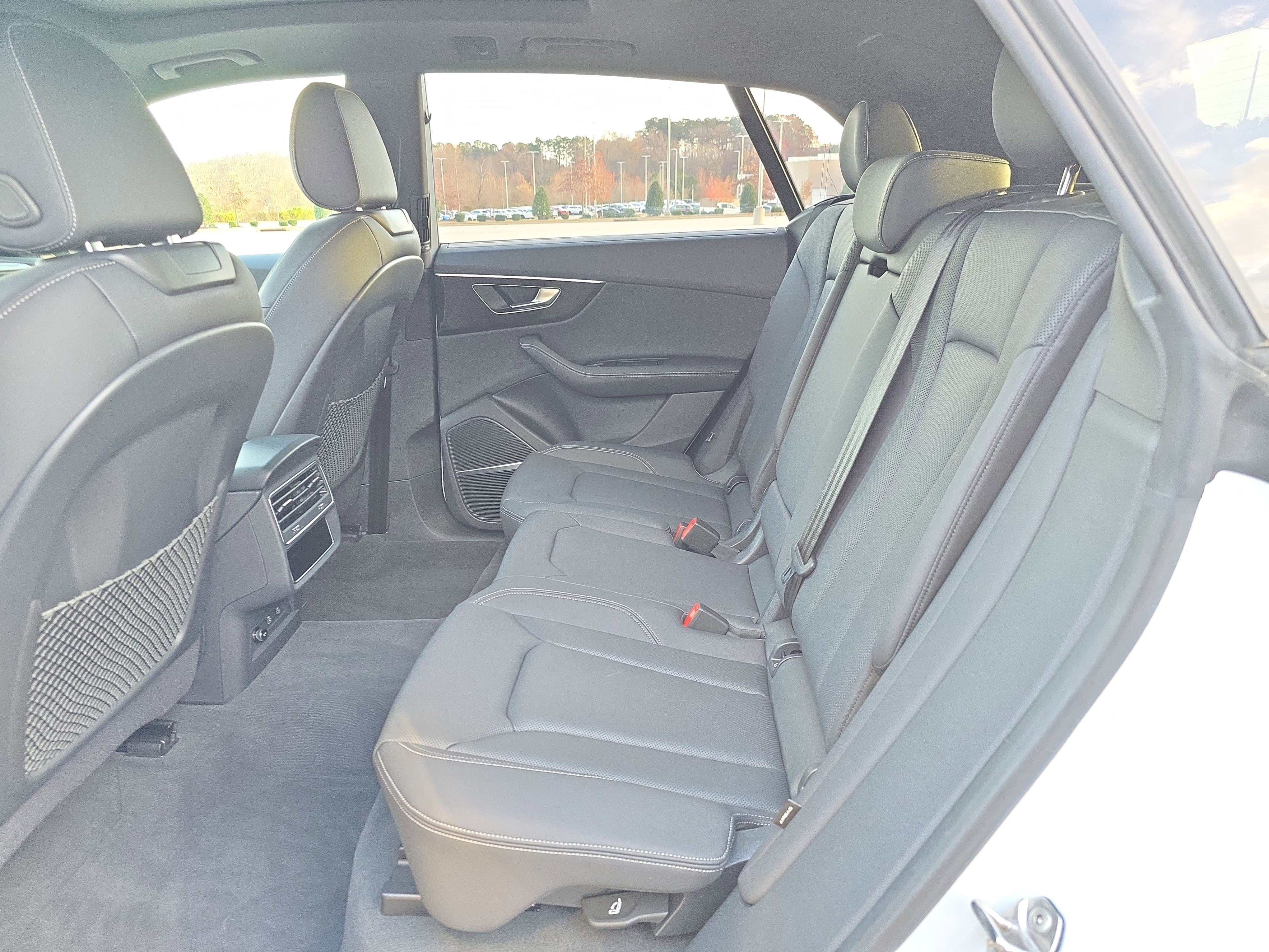 Certified 2025 Audi Q8 Premium Plus w/ Premium Plus Package image 14