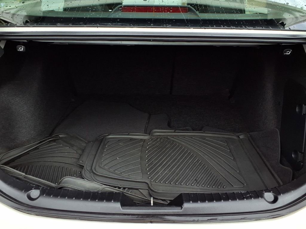 Used 2018 MAZDA MAZDA3 Touring image 19