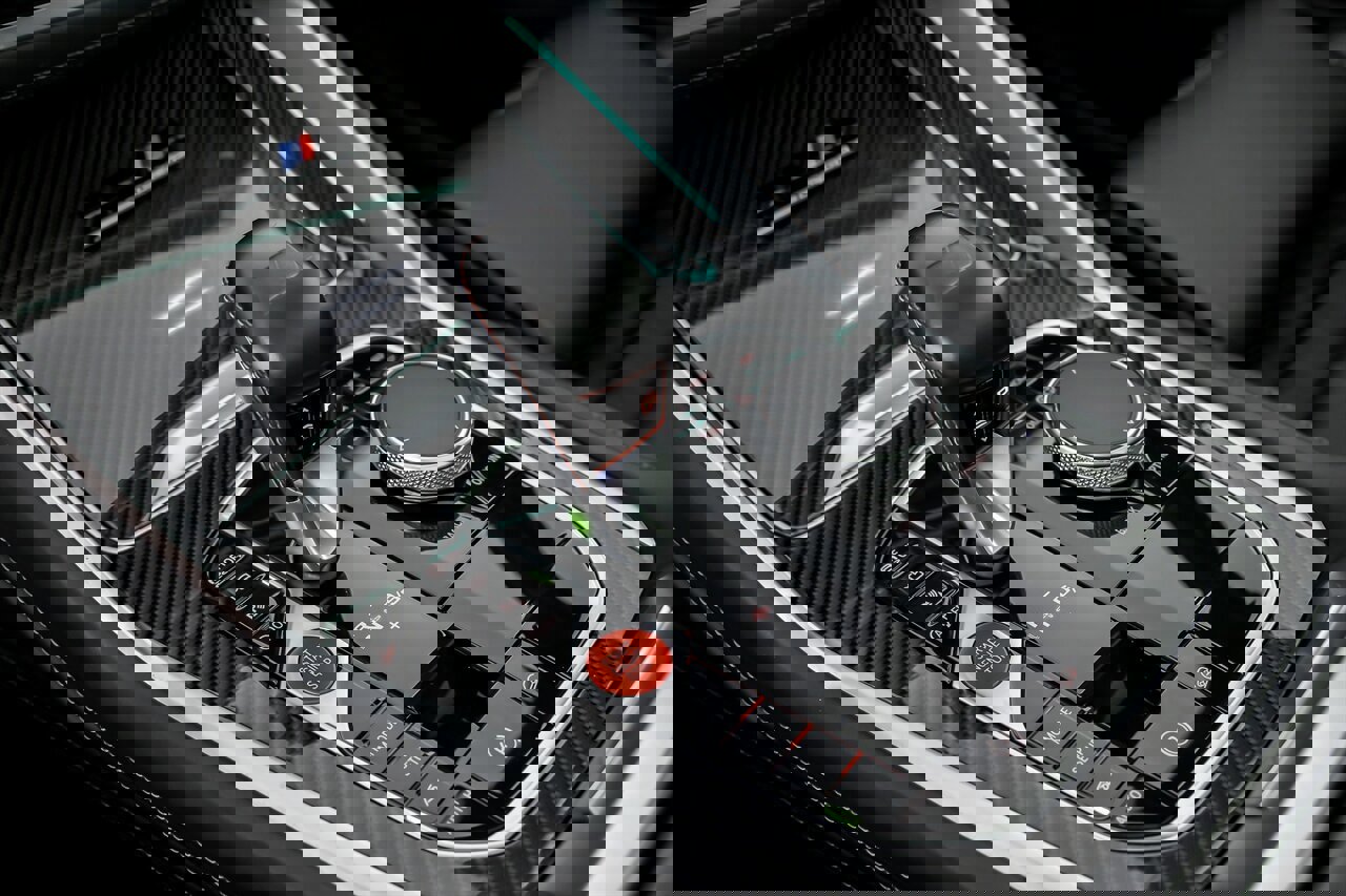 Used 2020 BMW X5 M Competition w/ Executive Package image 36