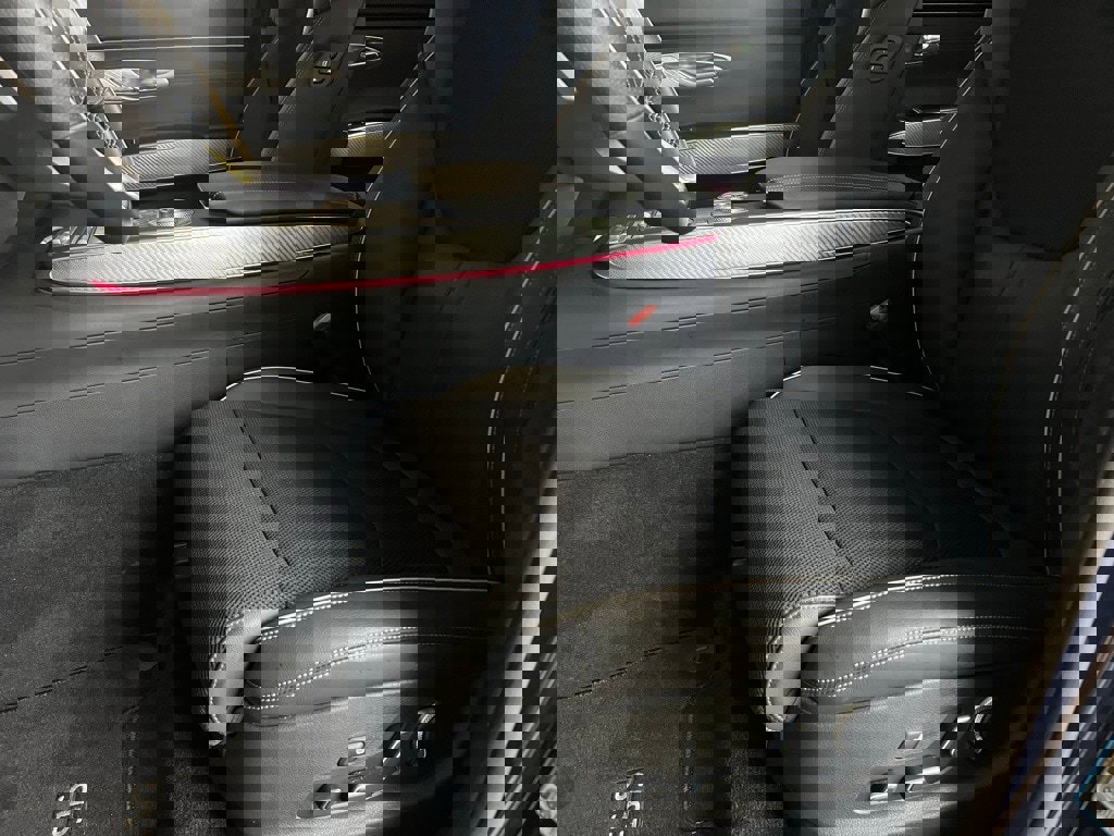 Used 2024 Genesis GV70 3.5T Sport image 10