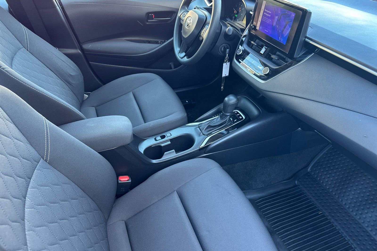 Used 2023 Toyota Corolla LE image 15