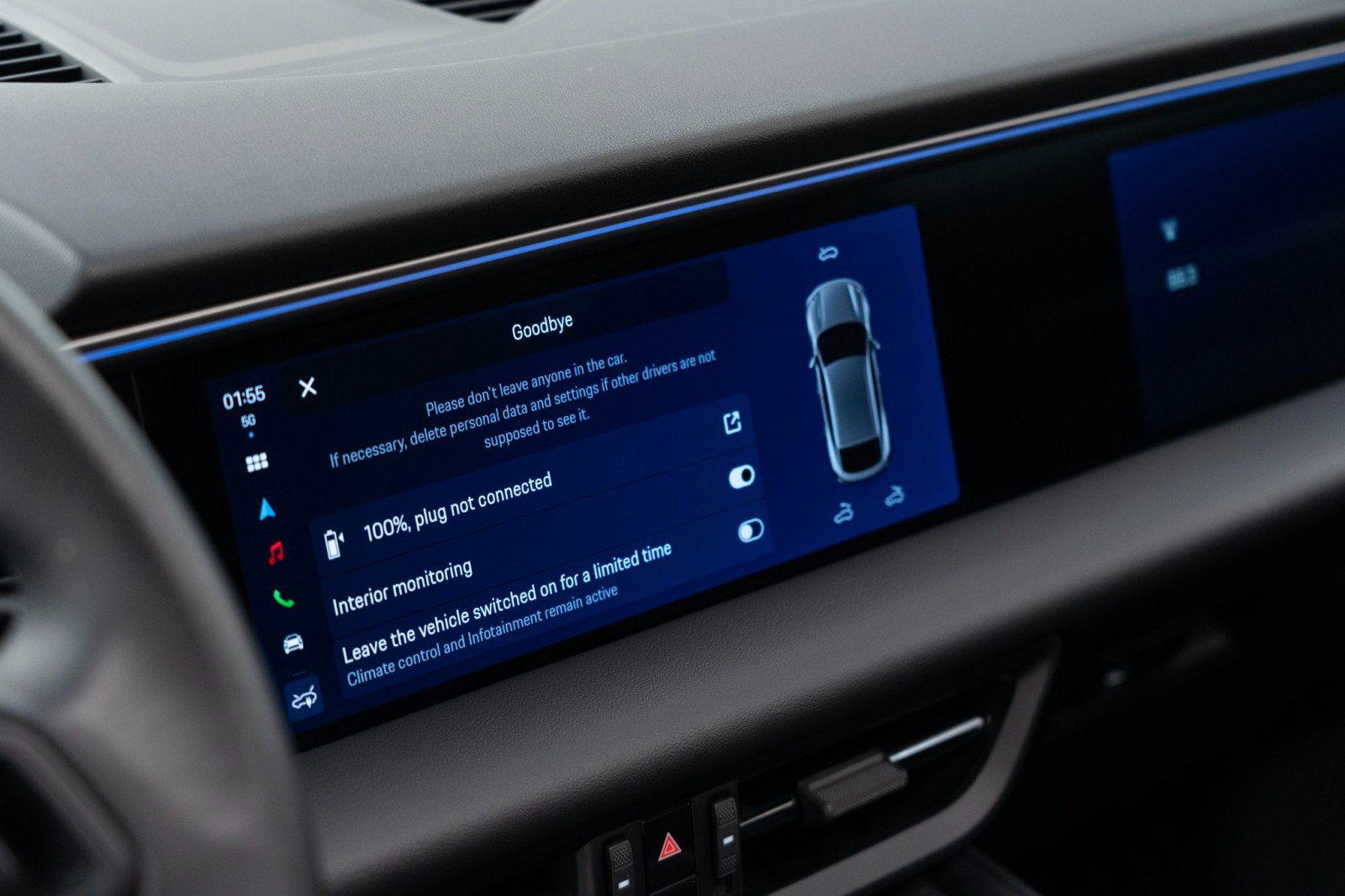 Certified 2024 Porsche Macan 4 Electric image 25