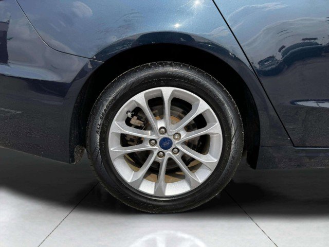 Used 2020 Ford Fusion SE image 46