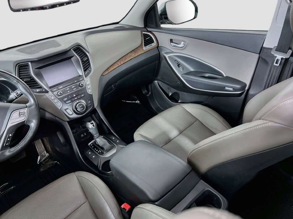 Used 2019 Hyundai Santa Fe XL AWD/4WD image 24