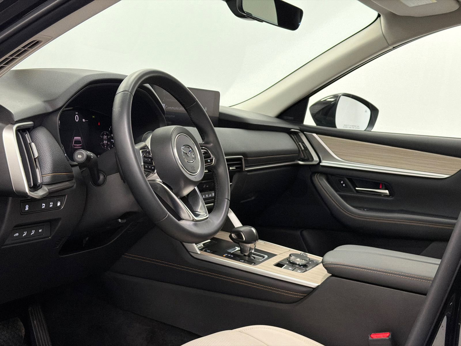 Used 2025 MAZDA CX-90 Plug-In Hybrid w/Premium Sport image 16