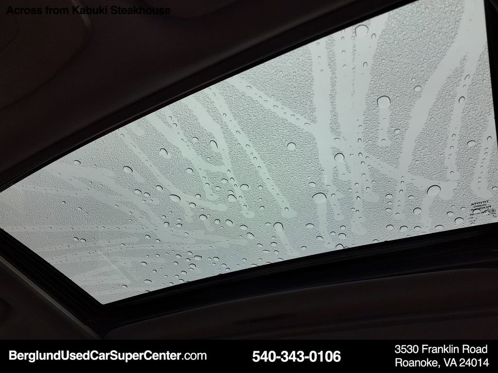 Used 2019 Toyota Avalon Limited w/ Advanced Safety Package image 15