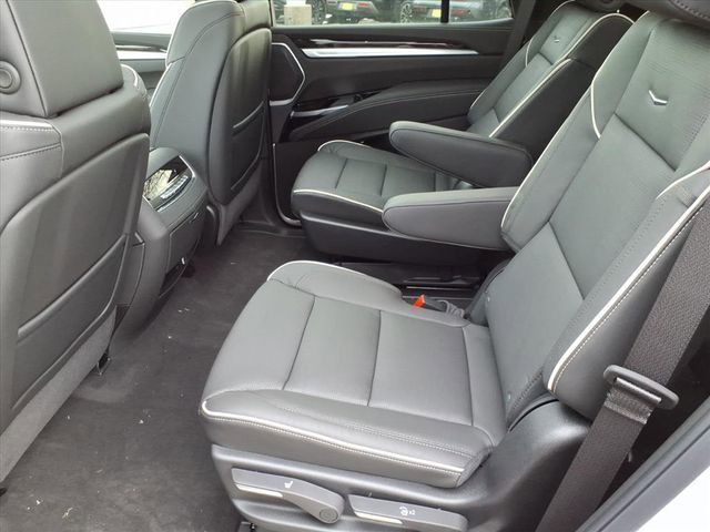 New 2026 Cadillac Escalade Luxury w/ Touring Package image 7