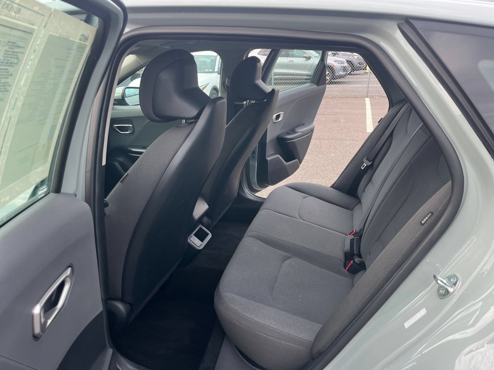 Used 2025 Kia K4 FWD image 25