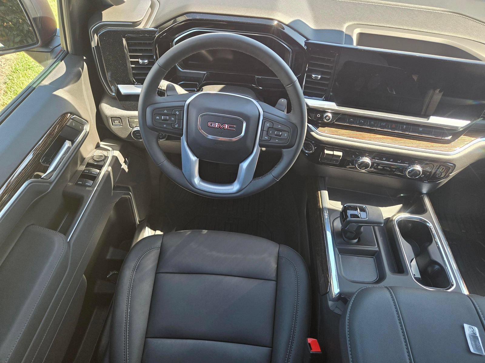 New 2026 GMC Sierra 1500 Elevation w/ Elevation Premium Package AWD/4WD image 8