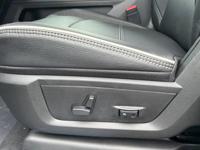 New 2026 RAM 3500 Limited AWD/4WD image 16