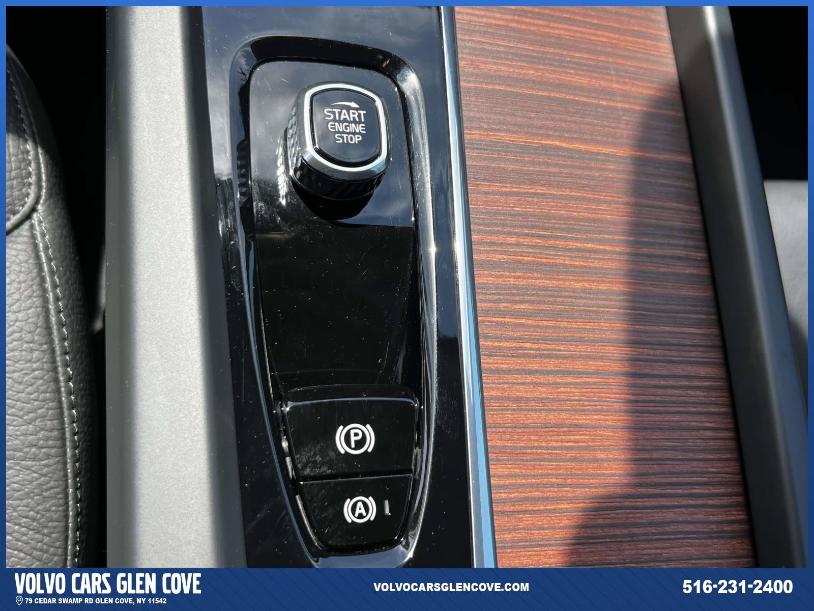 Certified 2024 Volvo XC60 B5 Plus w/ Climate Package AWD/4WD image 31