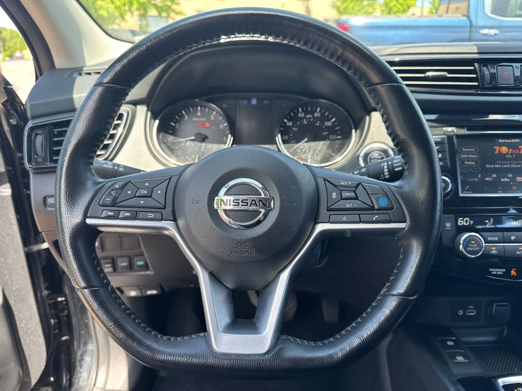 Used 2022 Nissan Rogue Sport SL w/ Premium Package image 23