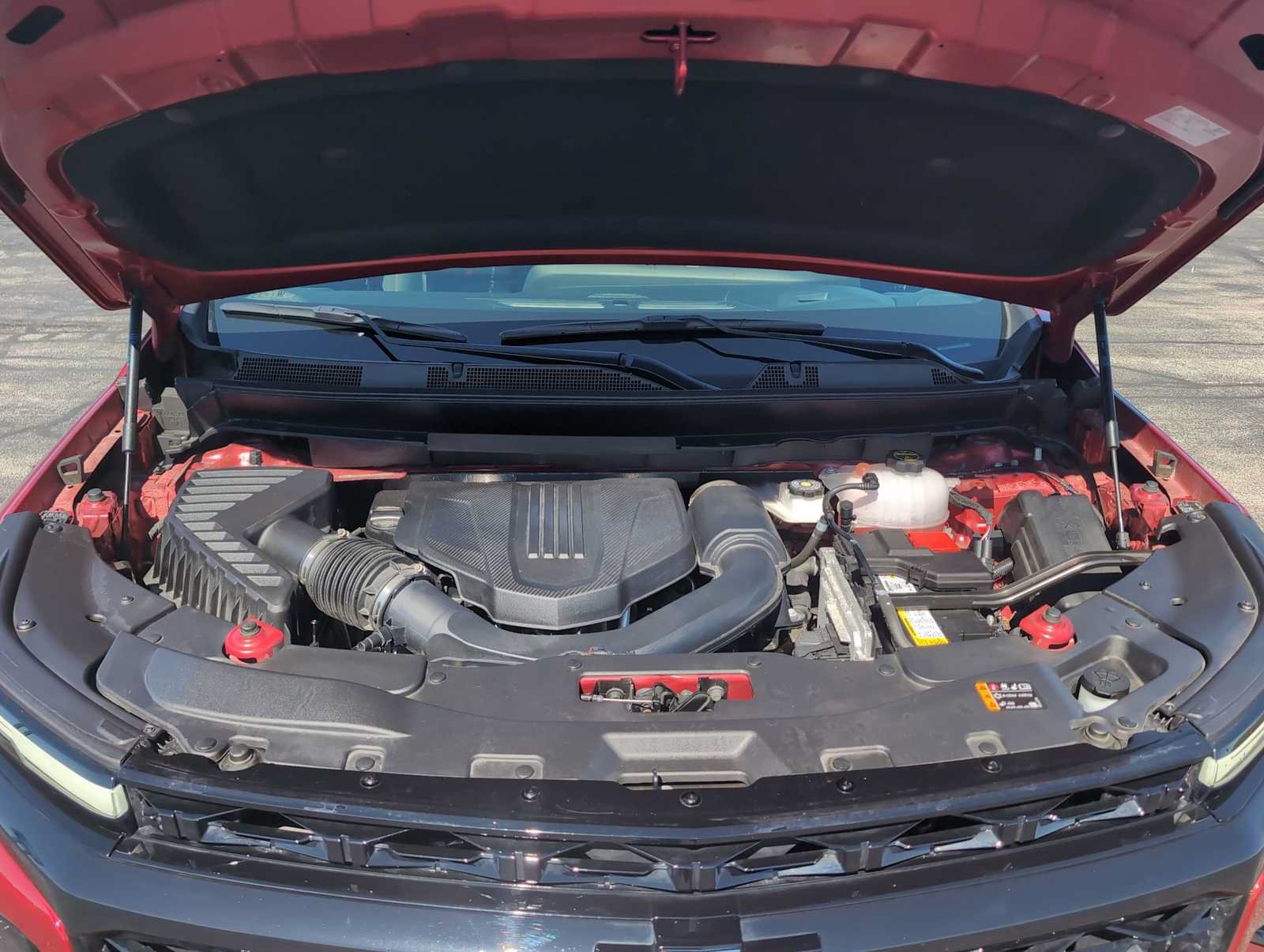 Used 2025 Chevrolet Traverse RS w/ LPO, Floor Liner Package AWD/4WD image 31