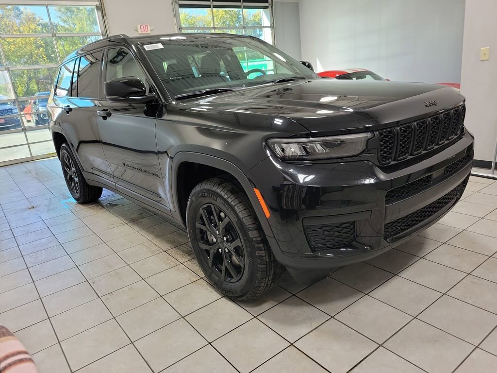 New 2025 Jeep Grand Cherokee L Altitude video 2