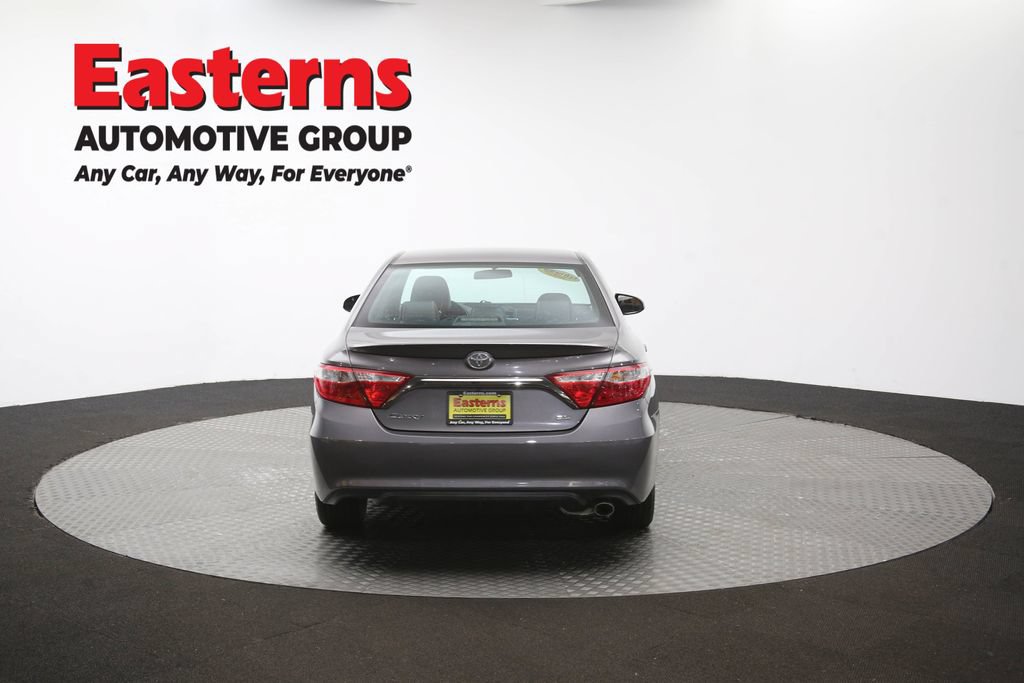 Used 2016 Toyota Camry SE FWD image 37