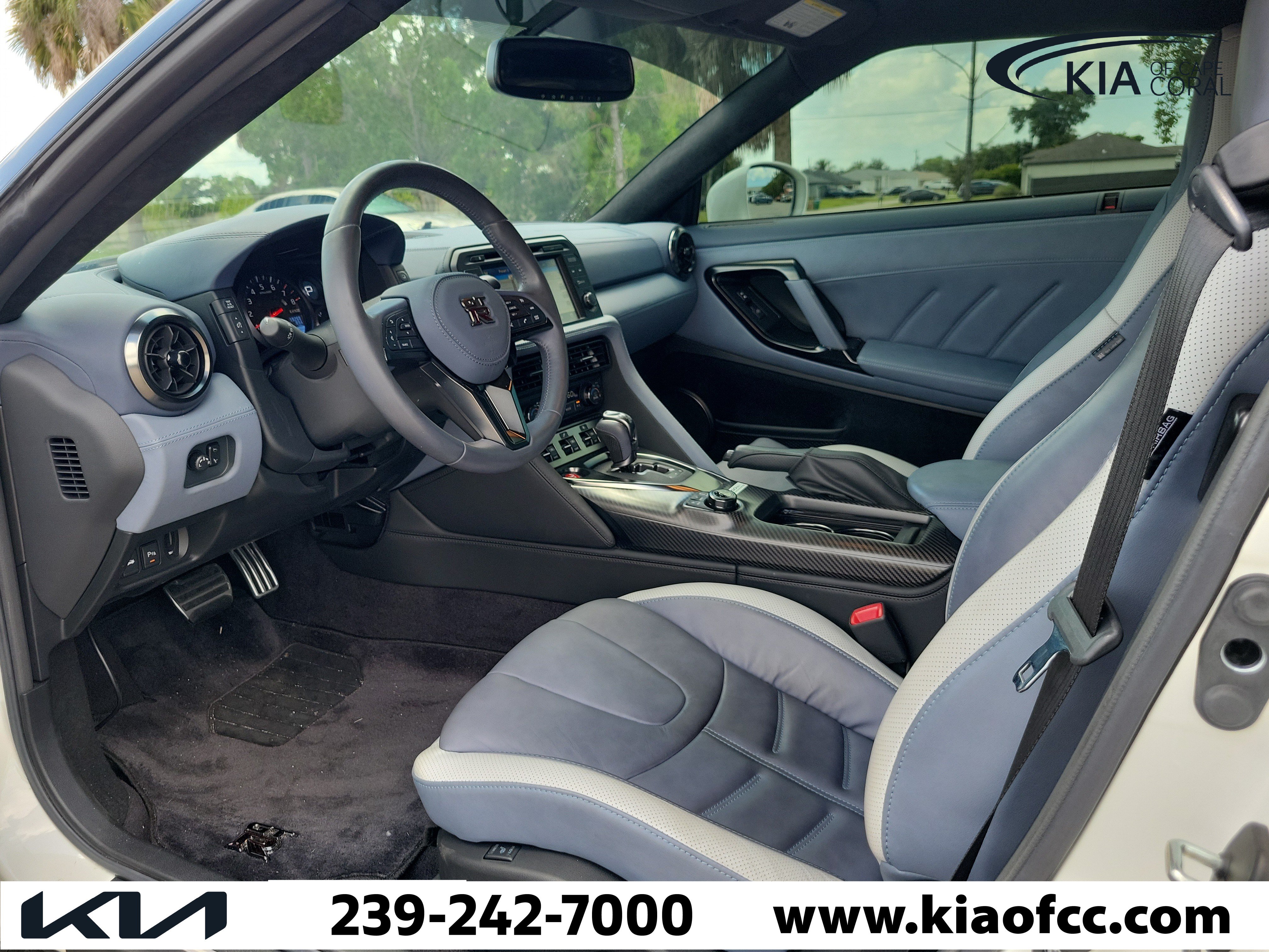 Used 2020 Nissan GT-R Premium AWD/4WD image 13