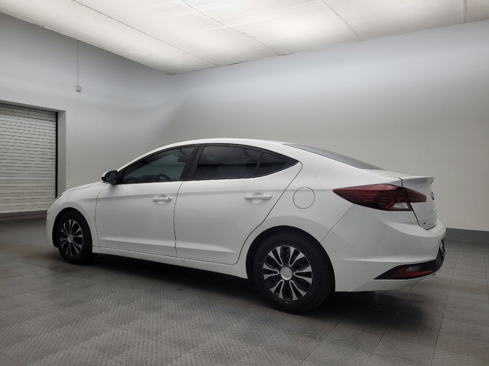 Used 2019 Hyundai Elantra SE image 3
