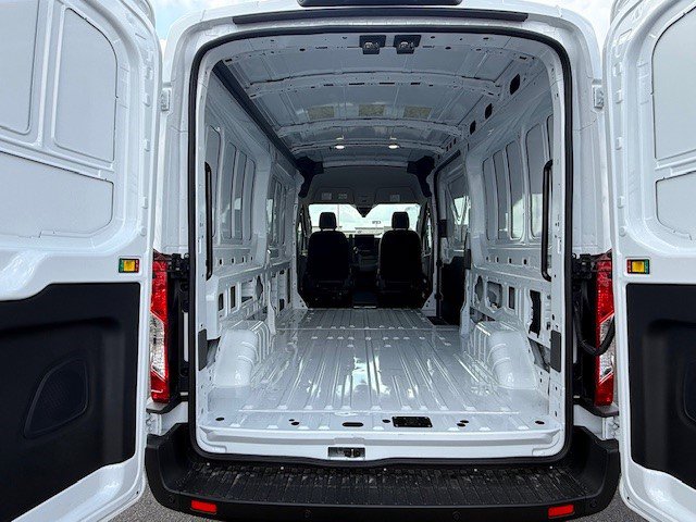 New 2025 Ford Transit 250 148 Medium Roof Extended AWD image 10