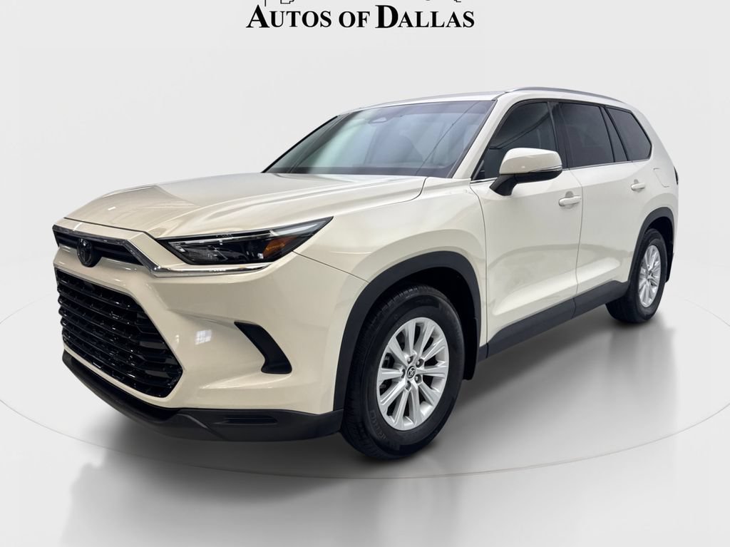 Used 2024 Toyota Grand Highlander FWD image 2