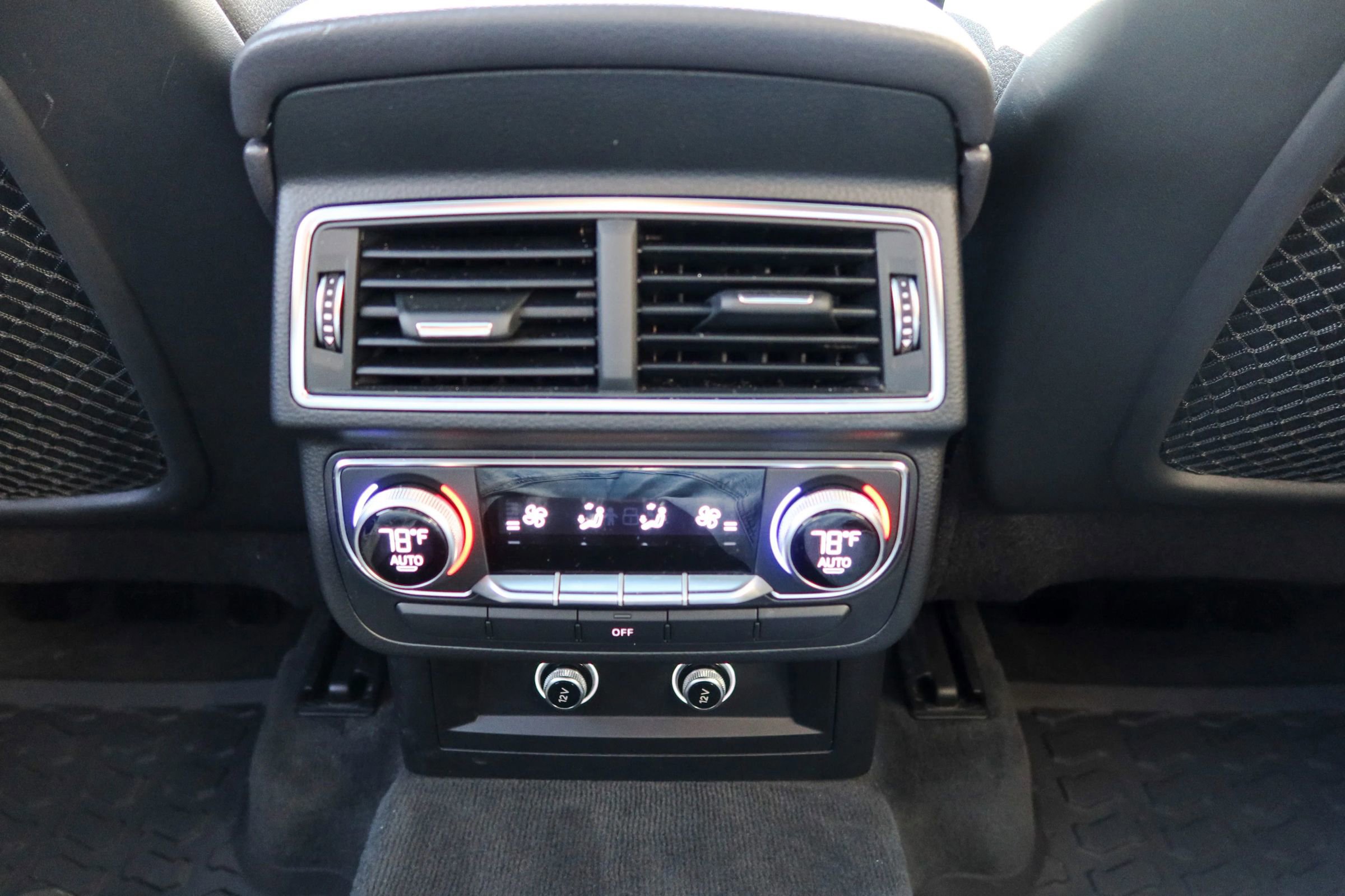 Used 2018 Audi Q7 3.0T Prestige w/ Prestige Package image 31