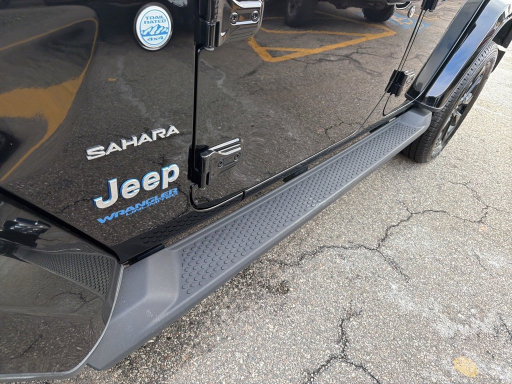 Certified 2022 Jeep Wrangler Unlimited Sahara w/ Cold Weather Group image 27