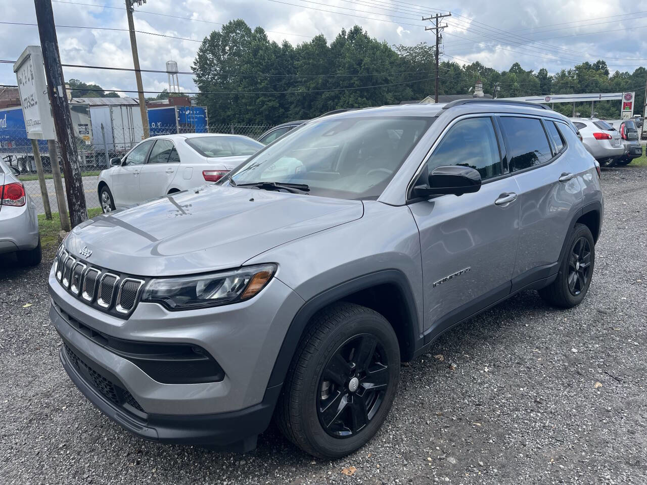 Used 2022 Jeep Compass Latitude w/ Convenience Group image 2