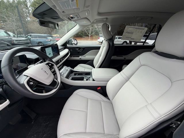 New 2026 Lincoln Aviator 2WD image 15