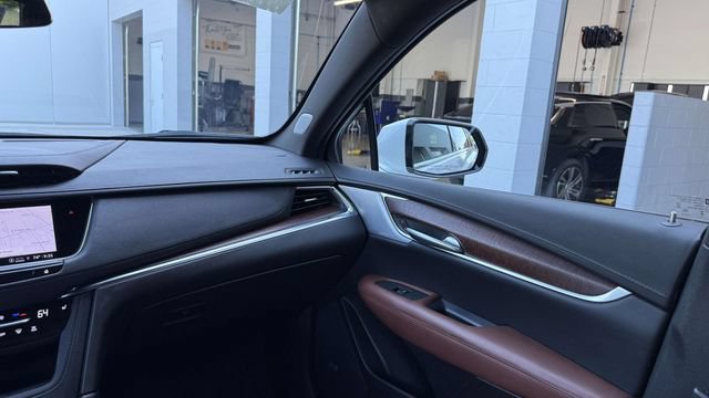 Certified 2023 Cadillac XT5 Premium Luxury AWD/4WD image 33