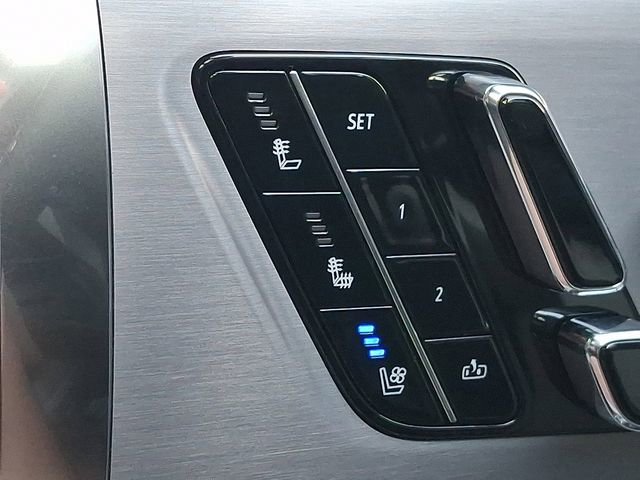 New 2026 Cadillac Vistiq Premium Luxury AWD/4WD image 16