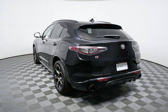 New 2025 Alfa Romeo Stelvio Sprint AWD/4WD image 28