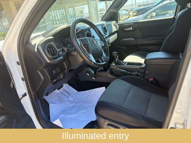 Used 2020 Toyota Tacoma TRD Off-Road w/ Technology Package image 18