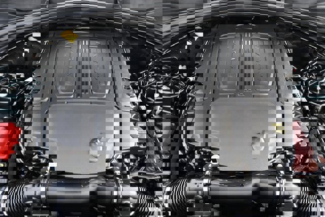 Used 2017 Jaguar F-PACE Prestige image 17