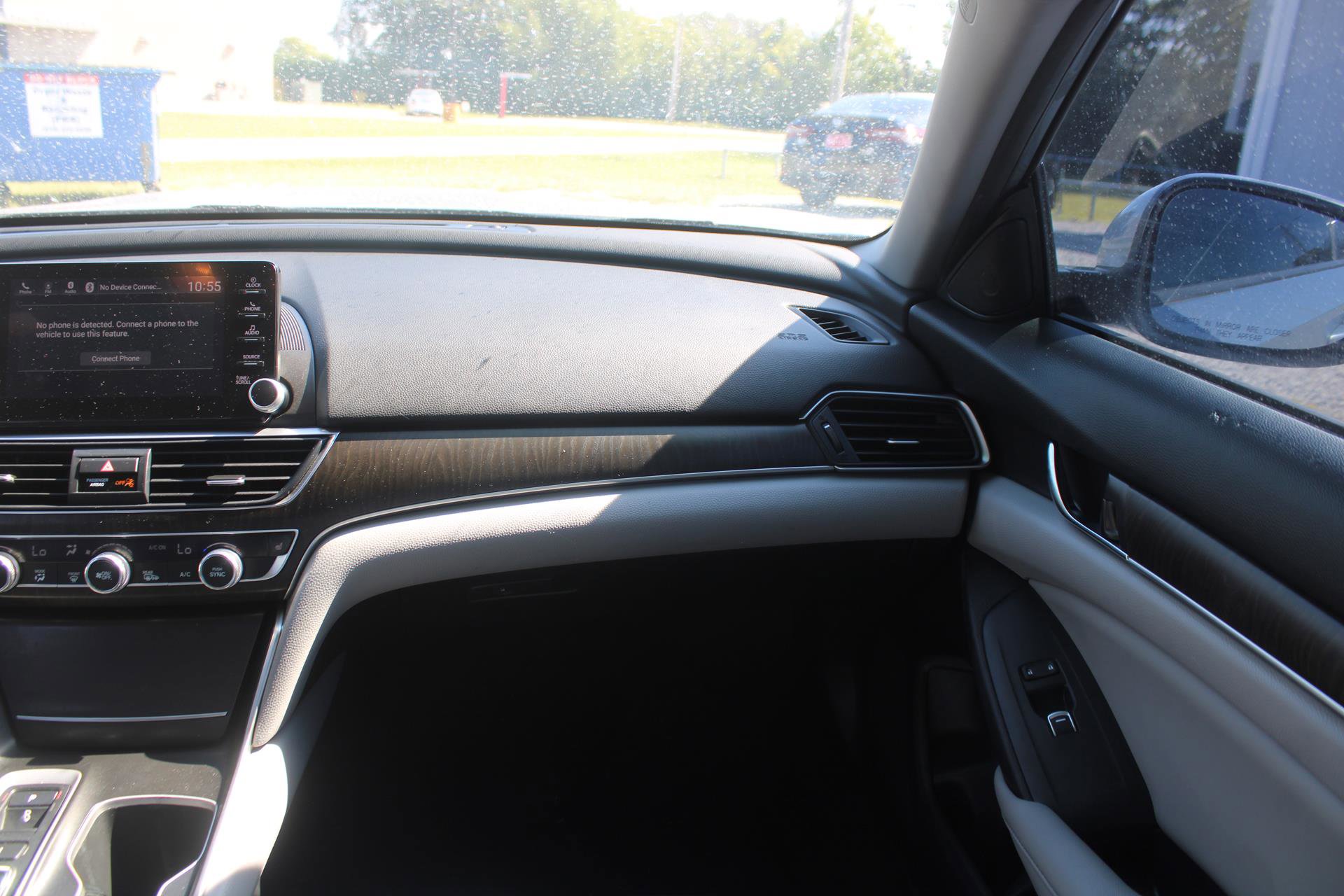 Used 2020 Honda Accord EX image 18