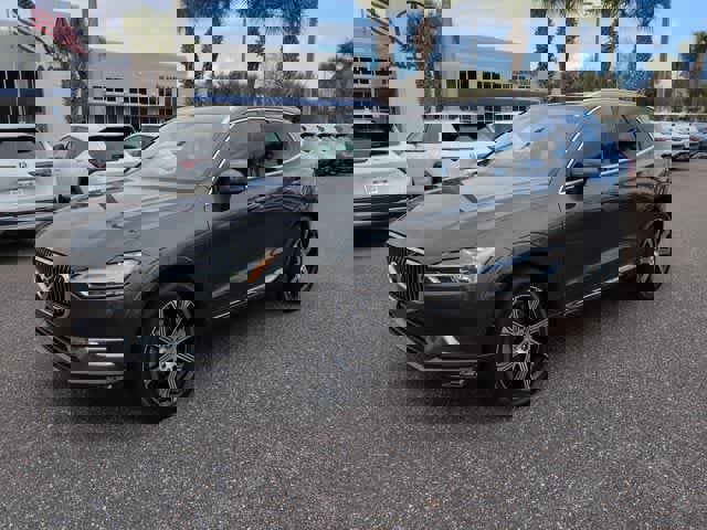 Used 2018 Volvo XC60 T6 Inscription w/ Convenience Package image 4